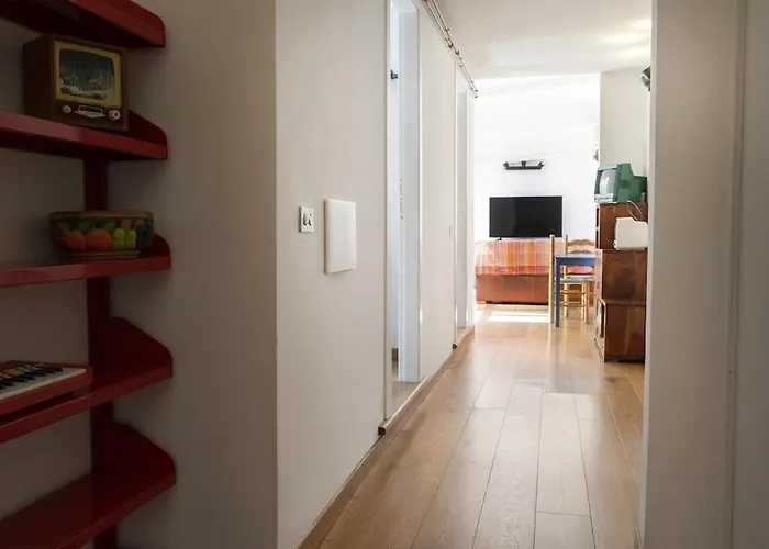 Bright And Spacious Penthouse With Private Terrace Rom